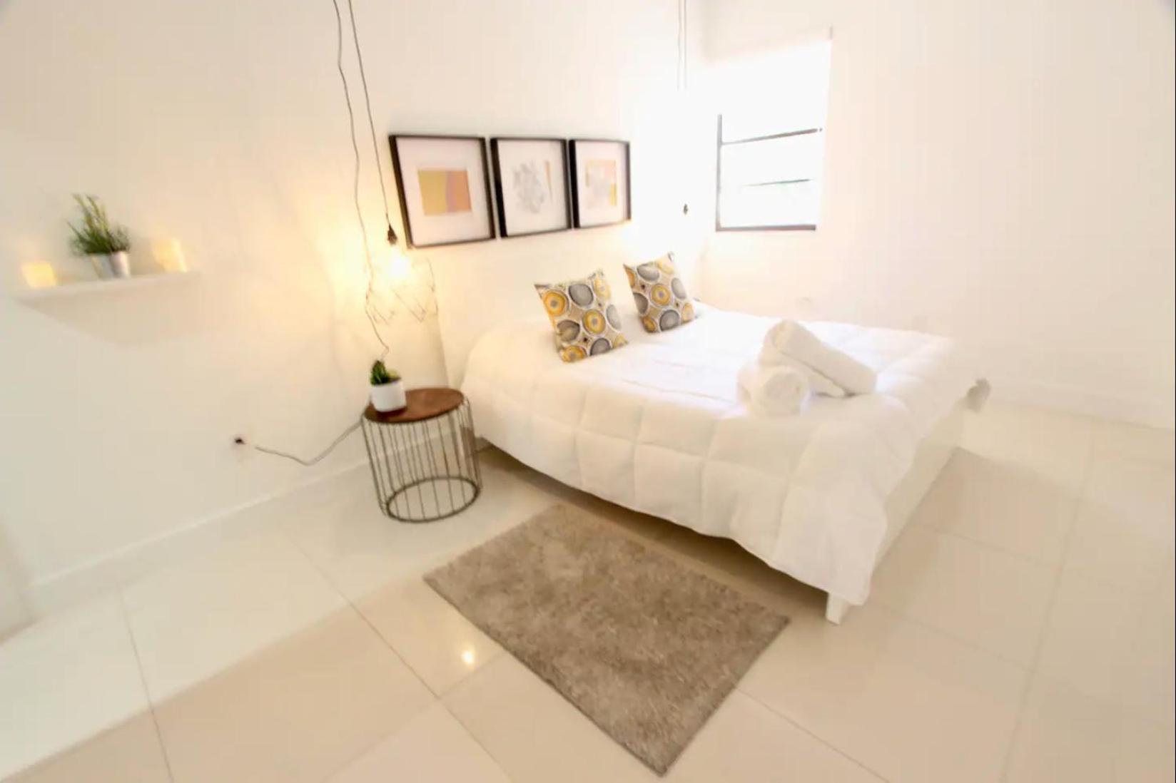 Modern Ocean Cave Steps From The Beach Share Save Miami Beach Ngoại thất bức ảnh